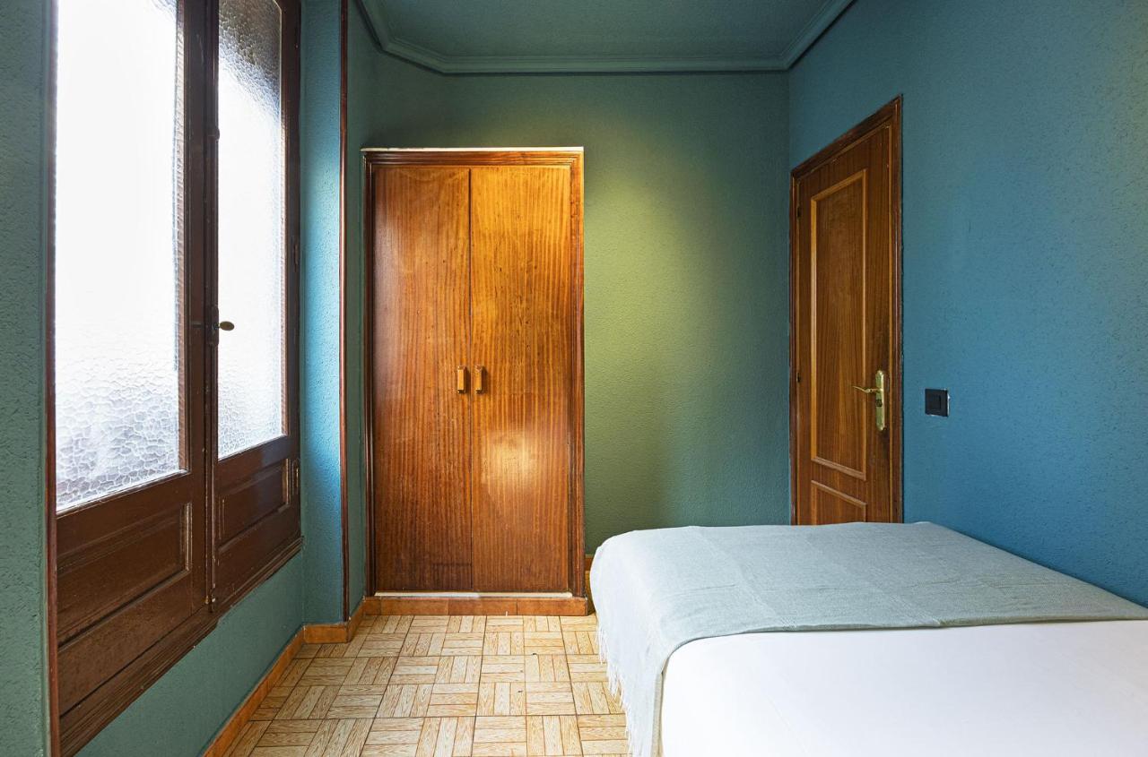 Ideal Hostel Madrid Exterior foto